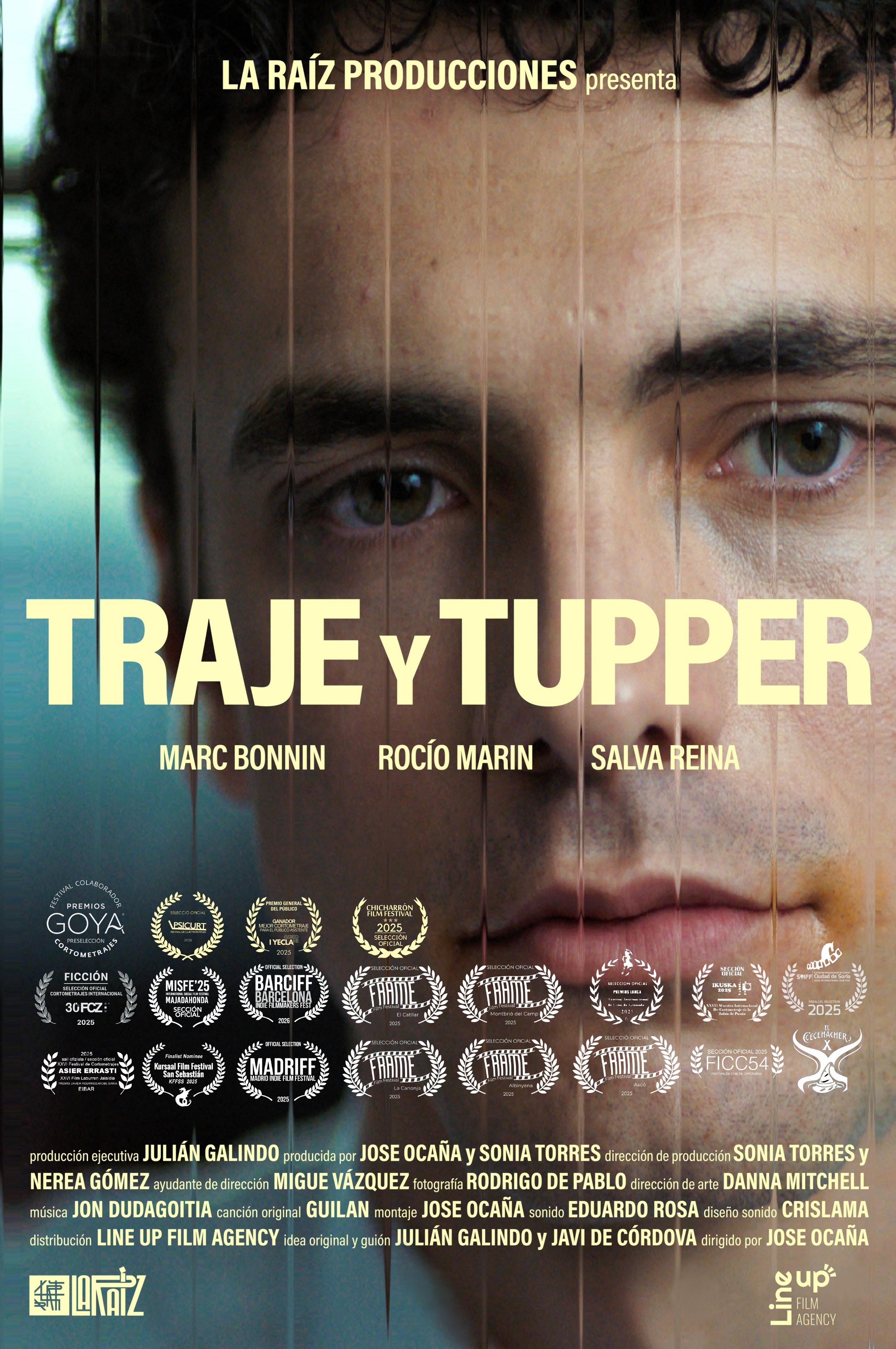 Traje y Tupper